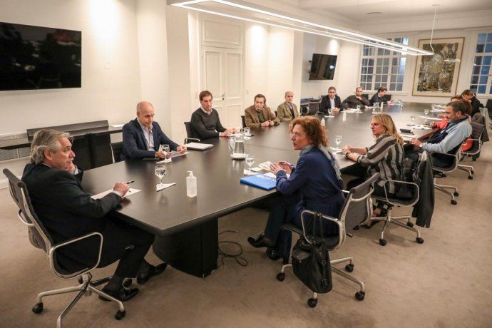 El encuentro fue para evaluar la flexibilización de la cuarentena en los niños.