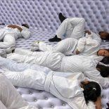 Denunciaron a Gran Hermano por torturas. Denunciaron a Gran Hermano por torturas.