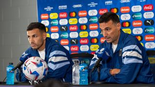 Scaloni adelantó que Paredes, a su lado, será titular en el debut en la Copa América.