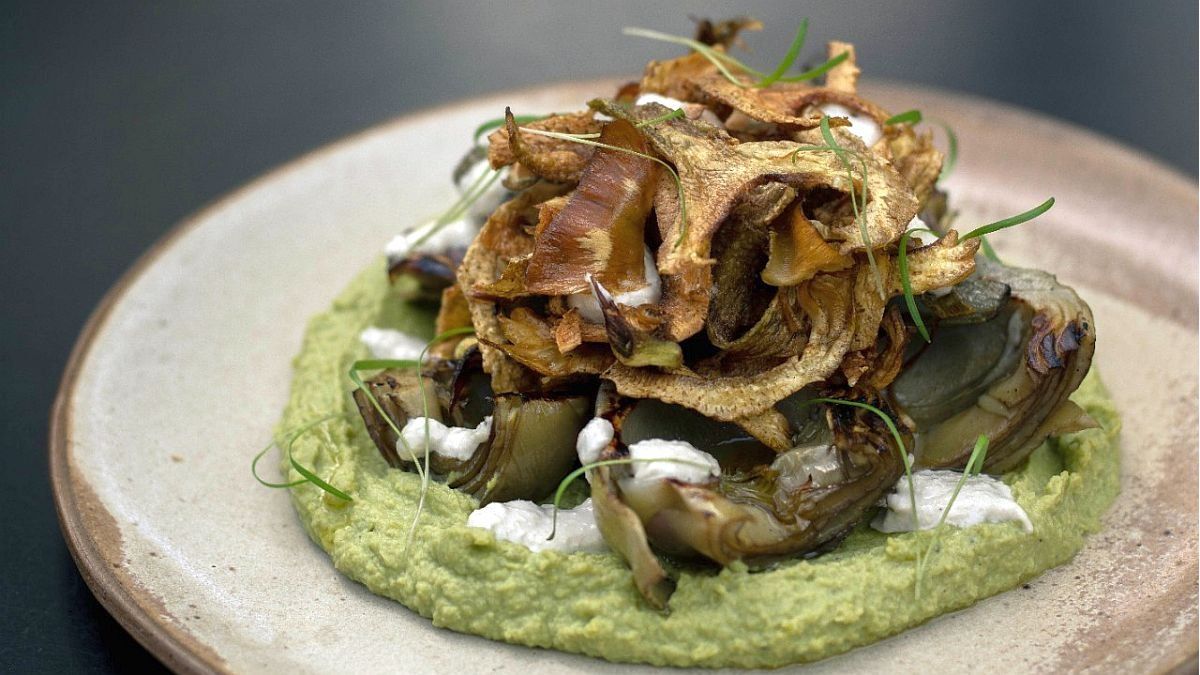 Artichoke and pea hummus recipe