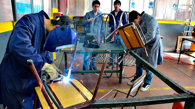 Las escuelas técnicas y agrotécnicas cumplen un rol clave en todo el país.