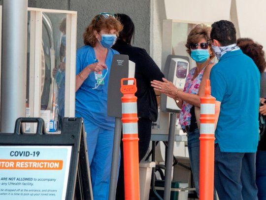 En Florida, uno de los estados m&aacute;s afectados en Estados Unidos por el coronavirus, los casos se concentran en j&oacute;venes y no en adultos mayores.