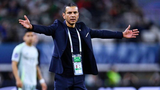 Jaime Lozano tenía un mes para entregar el informe sobre la participación del Seleccionado Mexicano en la Copa América. Sin embargo, el estratega no tardó ni quince días.