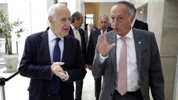 Roberto Lavagna junto a Miguiel Acevedo.