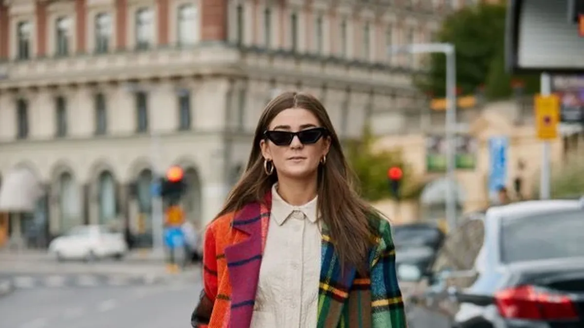 I fought the cold with style: these are the 5 best looks with colored coats