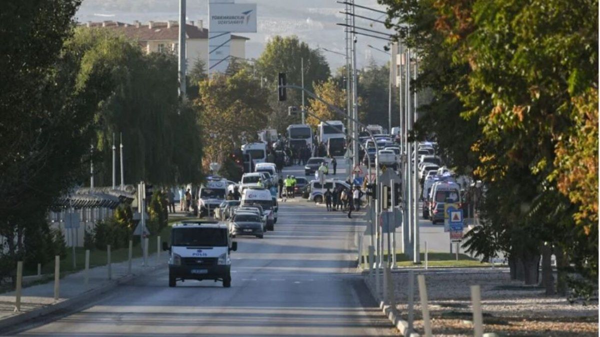 Turquía: varios muertos, heridos y rehenes en un ataque contra la sede de las industrias aeroespaciales