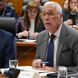 Carlos Negro atropelló este jueves a un motociclista con la libreta de conducir vencida. Carlos Negro atropelló este jueves a un motociclista con la libreta de conducir vencida.