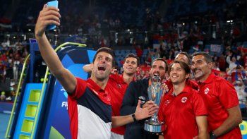 Novak Djokovic fue el abanderado del título de Serbia en la primera edición de la ATP Cup.