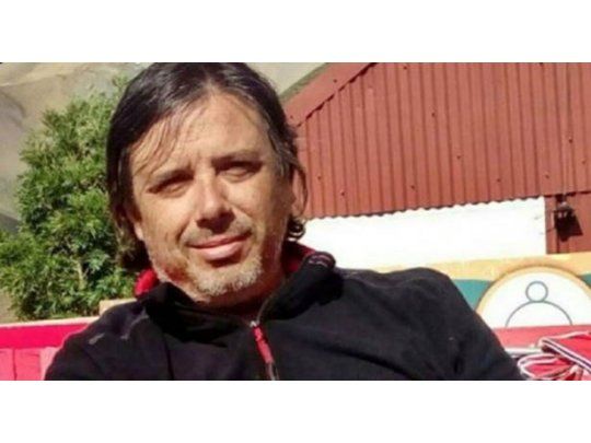Alejandro Scarzella, desaparecido desde el sábado, fue hallado muerto en el interior de su auto en el barrio de San Telmo.