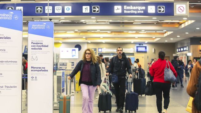 Aeroparque y los aeropuertos de Ezeiza, Córdoba y Mendoza, afectados.