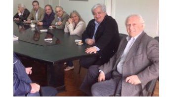 El cineasta se reunió con el titular del gremio de Judiciales y el dirigente peronista en las oficinas del bloque de Proyecto Sur, en Rivadavia al 1800, de esta Capital.