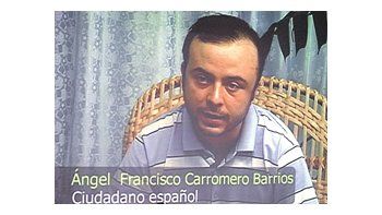 El militante del Partido Popular de España Ángel Carromero, quien conducía el auto accidentado, dijo que intentó esquivar un pozo y perdió el control. Fue presentado en un video difundido por el régimen.