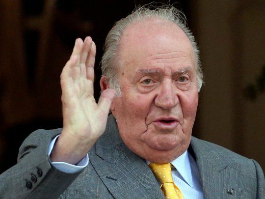 Existen varias sospechas de que la fortuna del rey emérito Juan Carlos proviene de turbias relaciones con las monarquías del Golfo.