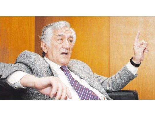 INNOVADOR. “El PJ de San Luis no es un peronismo viejo, sino que pertenece a la era de la robótica”, sostuvo el gobernador durante una extensa charla con periodistas de este diario.