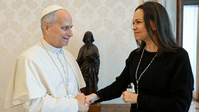 María Corina Machado fue recibida por el papa León XIV durante la agenda de audiencias de este lunes en el Vaticano.