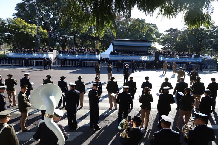 desfile militar 9 de julio.jpeg