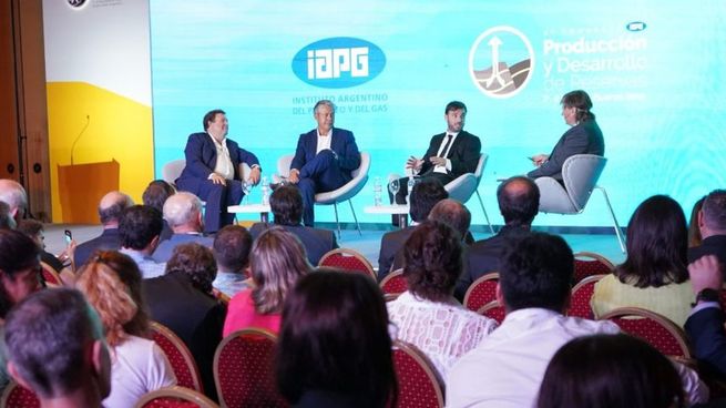 Alberto Weretilneck, Rolando Figueroa y Nacho Torres, tres de los gobernadores patagónicos que participarán del cónclave.