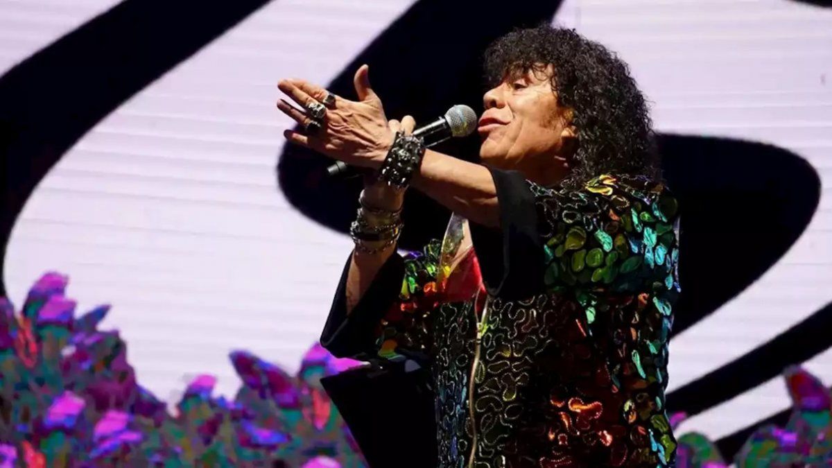 Operaron a La Mona Jiménez tras el ACV