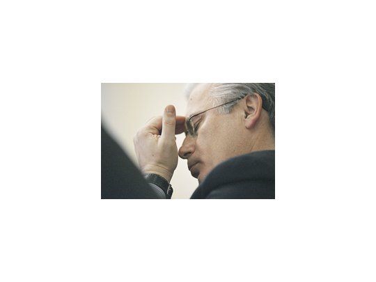 Baltasar Garzón fue hallado culpable en una de las tres causas que tramitaban ante el Tribunal Supremo. Apelará el fallo que lo inhabilitó por 11 años.