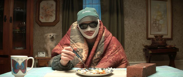 Look that Kill, la película de Max, narra la vida de un adolescente que busca su lugar en el mundo intentando eludir los prejuicios de una manera no convencional Look that Kill, la película de Max, narra la vida de un adolescente que busca su lugar en el mundo intentando eludir los prejuicios de una manera no convencional