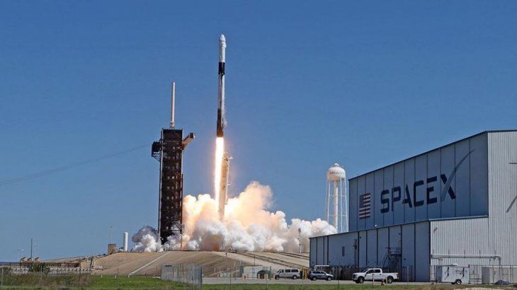 SpaceX es principalmente conocido por sus proyectos espaciales y de telecomunicaciones, aunque también incursionó en la IA. SpaceX es principalmente conocido por sus proyectos espaciales y de telecomunicaciones, aunque también incursionó en la IA. 