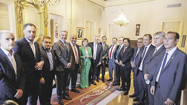 precedente. La última reunión de gobernadores previo al fallo de la Coparticipación había conseguido aunar a los mandatarios provinciales que buscaron ser considerados “amicus curiae” en el expediente iniciado por CABA.