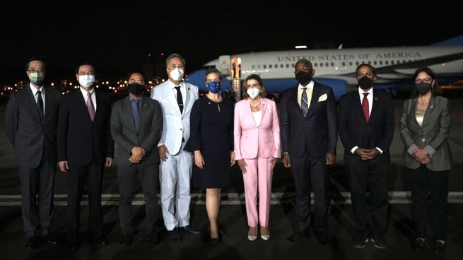 Nancy Pelosi durante su arribo a Taiwán.&nbsp;
