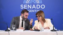 Ezequiel Atauche y Patricia Bullrich, autoridades del plenario del Senado.