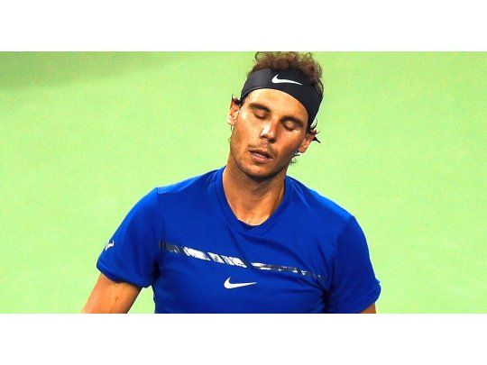 Rafael Nadal decidió parar la pelota para no exigir su maltrecha rodilla.