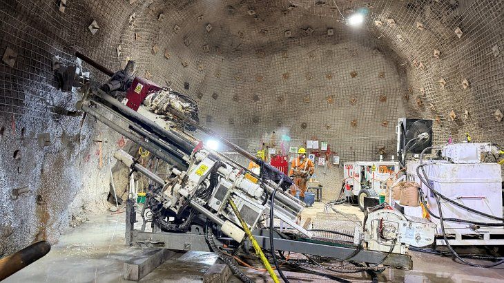 La campaña de perforación geotécnica, de definición y exploración en Gualmcamayo superó los 19.000 metros. La campaña de perforación geotécnica, de definición y exploración en Gualmcamayo superó los 19.000 metros.