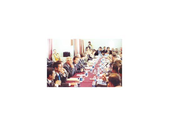 El ministro Gustavo Béliz se reunió ayer en el Ministerio de Justicia con sus pares provinciales para debatir el alcance de las medidas anunciadas en el marco del plan de seguridad nacional.