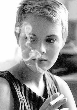 El hijo de Jean Seberg aseguró que el FBI la empujó al suicidio (foto 1)