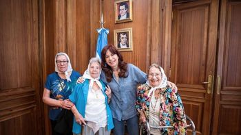 cristina kirchner recibio a madres de plaza de mayo en el senado