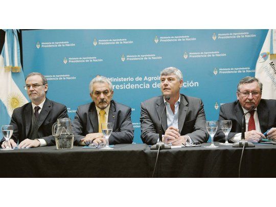 Presentación. Realizaron el lanzamiento Jorge Robbio del MINCyT,  Amadeo Nicora del INTA y el Ministro de Agroindustria, Ricardo Buryaile.