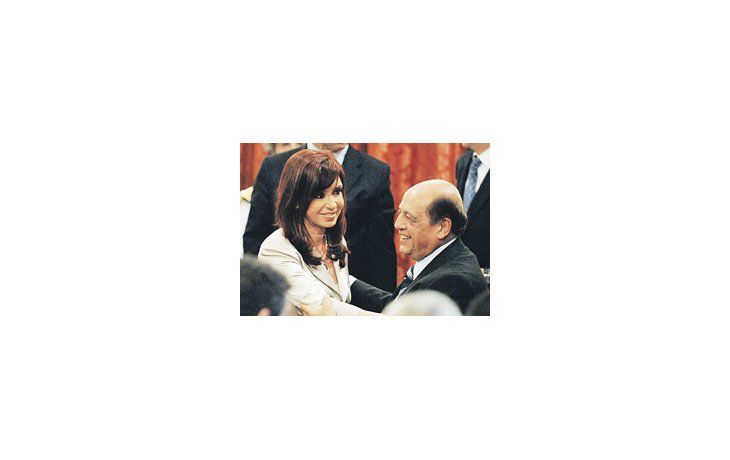 ámbito.com | Cristina de Kirchner le tomará hoy juramento a Juan José Mussi como secretario de Ambiente y Desarrollo Sustentable, cargo del que desplazó a Homero Bibiloni.