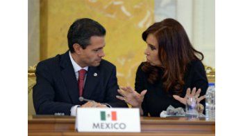 Enrique Peña Nieto y Cristina de Kirchner (foto de archivo).