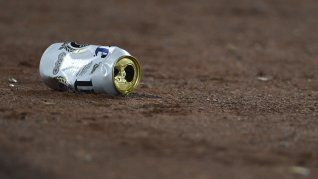 La UEFA lleva casi un millón de euros recaudados por cerveza tirada al campo.
