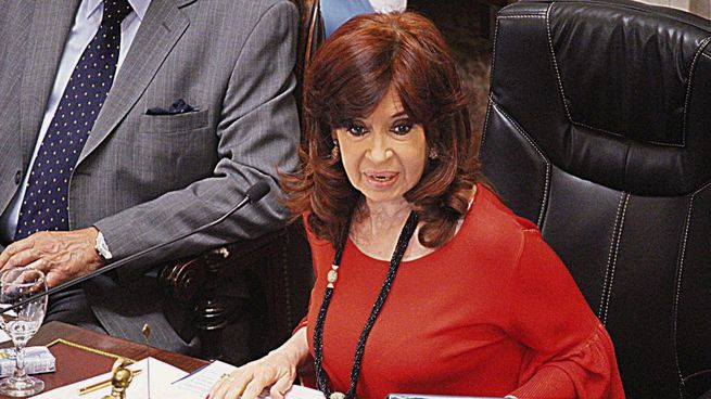 CRISTINA FERNANDEZ DE KIRCHNER.jpg