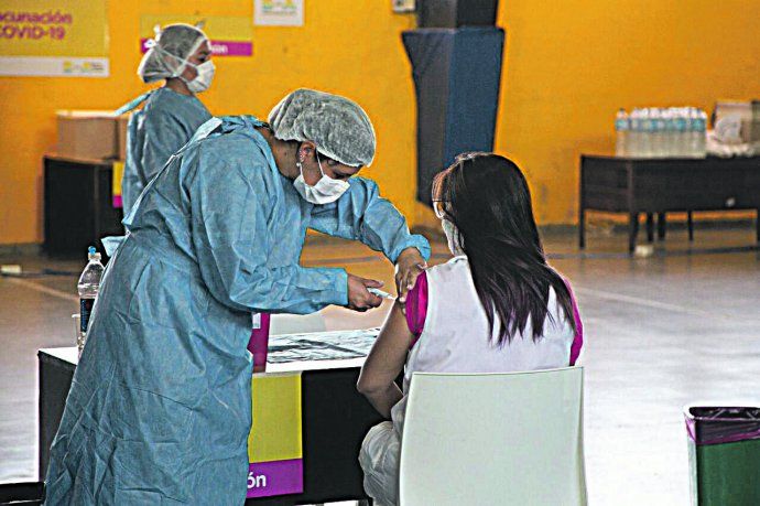 Más de 4 millones de personas en el país recibieron la primera dosis de las vacuna contra el Covid-19.