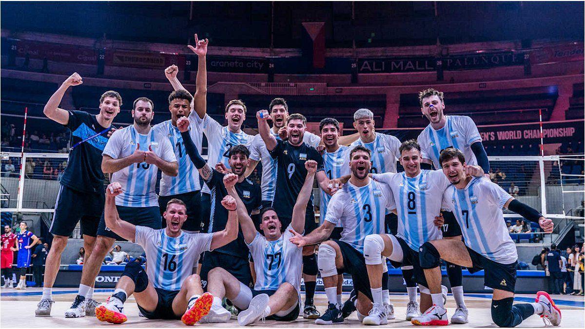 Argentina won a very hard game to France and got in the round of 16 of the World Cup in Volley