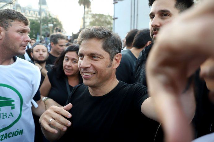 El gobernador durante su participación en la última marcha federal a favor de la educación pública. El gobernador durante su participación en la última marcha federal a favor de la educación pública.