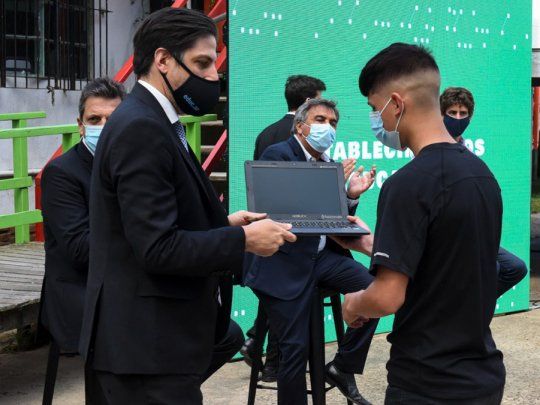Trotta anunció plan de conectividad para las islas del Delta.