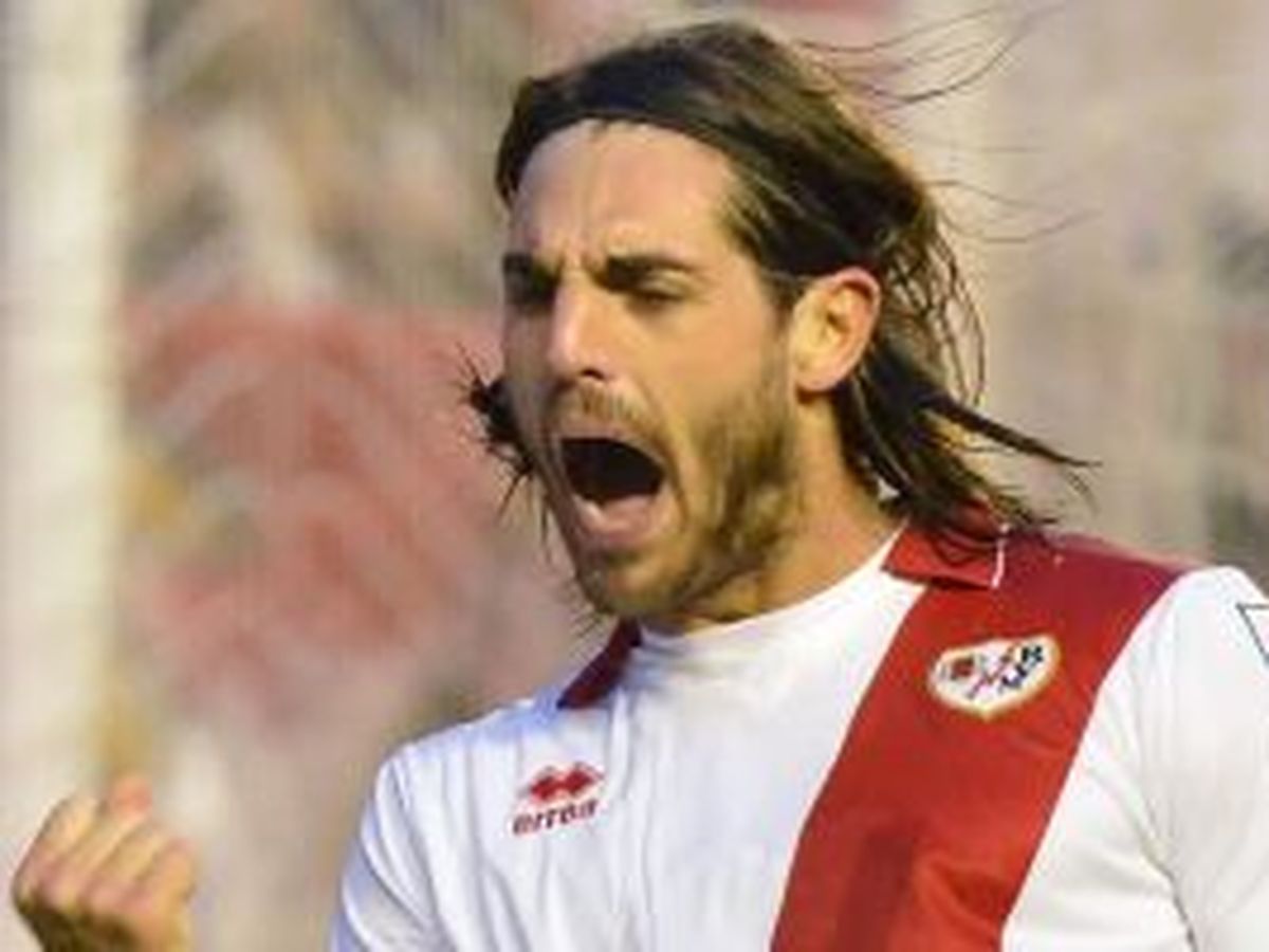 Larrivey Le Mostro El Camino De La Victoria A Rayo Vallecano