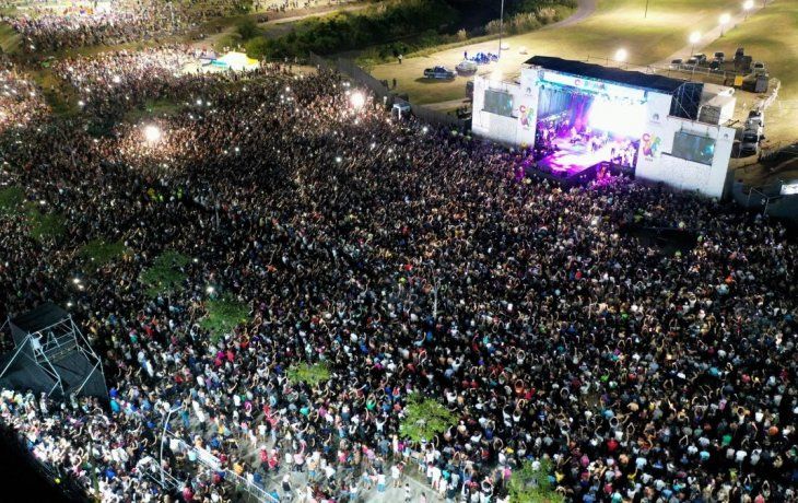 El carnaval de Vicente López atrajo a mas de 80 mil personas.