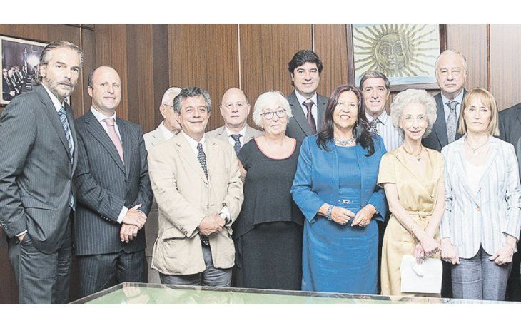Casación extendida. Los jueces que integran el máximo tribunal penal tienen antecedentes de haberse excusado o de haber sido apartados de su intervención en el caso AMIA, lo que puede complicar la definición de un expediente clave.