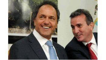 El gobernador bonaerense, Daniel Scioli, junto a su par mendocino, Francisco Paco Pérez
