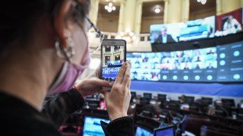 con el voto de jxc, el senado avalo el dnu que modifico el marco legal para la llegada de vacunas