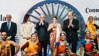 Cúneo Libarona, Villarruel y Francos con el embajador de la India Dinesh Bhatia y su mujer, Seema Bhatia.