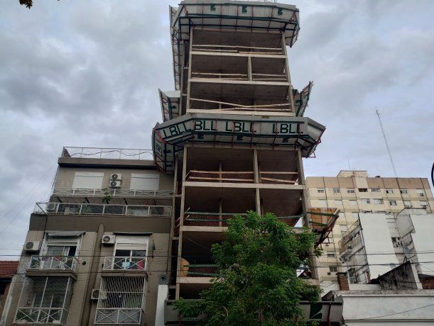 Con esta medida y una vez que los bancos puedan otorgar los préstamos para comprar viviendas en pozo se dinamice un sector hoy afectado por el alza de costos para edificar Con esta medida y una vez que los bancos puedan otorgar los préstamos para comprar viviendas en pozo se dinamice un sector hoy afectado por el alza de costos para edificar