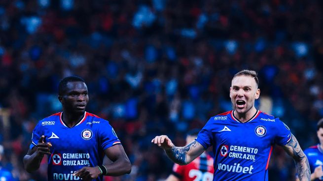 Cruz Azul logró un importante triunfo por 3-2 ante Atlás en el Estadio Jalisco y dio un gran paso para avanzar a la siguiente ronda de la Liguilla.